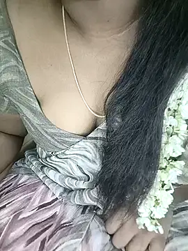 Snapshot of tamil_subha69 chatting on December 2, 7:10 am tamil subha69 online show from December 2, 7:10 am