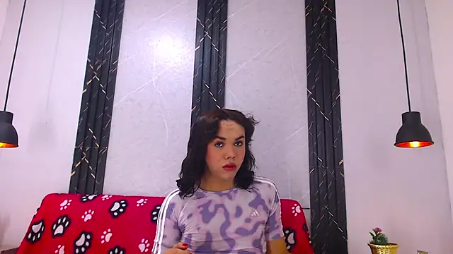 AndreaGil  online show from April 2, 3:20 pm