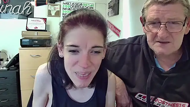 MelinahViking online show from December 1, 4:49 am