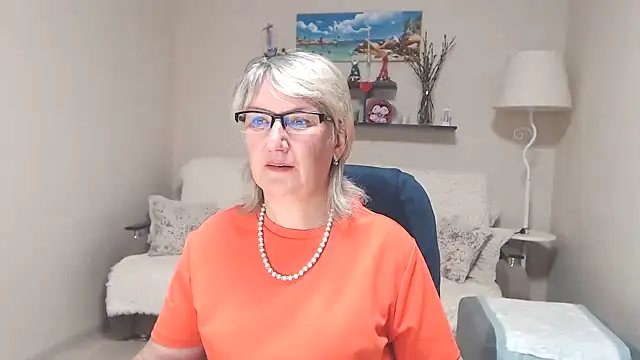 FleurMays online show from July 28, 11:28 am