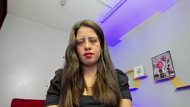 kathina giraldo online show from November 21, 1:13 pm