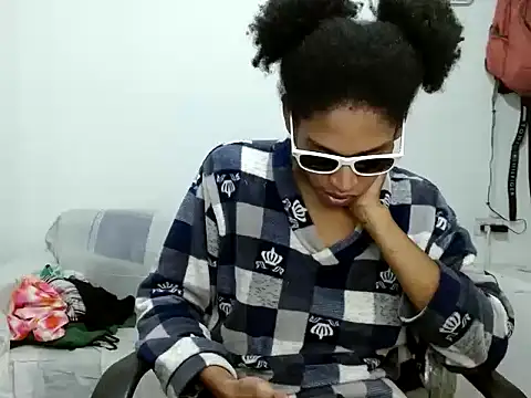 miriam775 online show from October 19, 1:35 pm