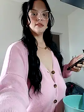 Jujuicy 97 online show from October 5, 11:37 am