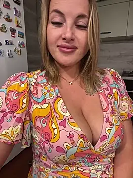Hot Sexy Angel online show from May 30, 9:54 pm