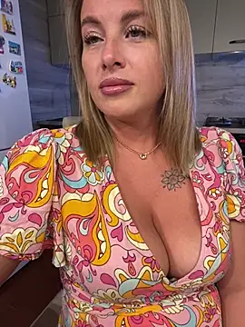 Hot Sexy Angel online show from June 27, 8:59 pm