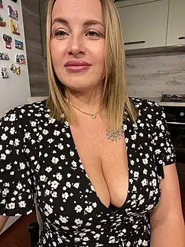 Hot Sexy Angel online show from June 14, 9:15 pm