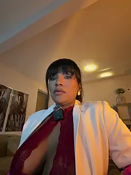 Jessie-pradoo online show from February 3, 11:40 pm