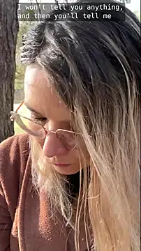 EmyLana online show from February 28, 8:14 am