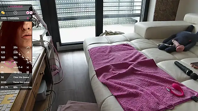 sexyLolia11 online show from July 19, 10:50 am