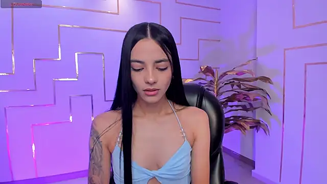 Snapshot of HannahJamesX chatting on September 9, 5:46 pm HannahJamesX online show from September 9, 5:46 pm