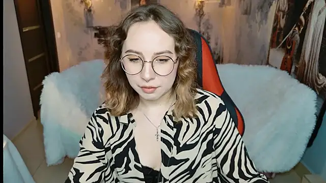 JasmineMilko online show from March 19, 5:56 am