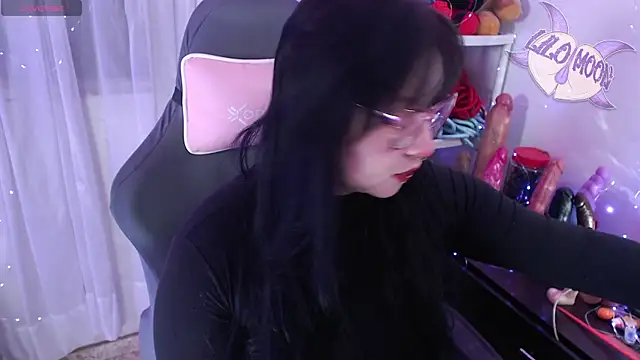 LiloMoon69 online show from March 5, 2:24 pm