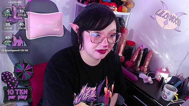 LiloMoon69 online show from November 15, 4:08 pm