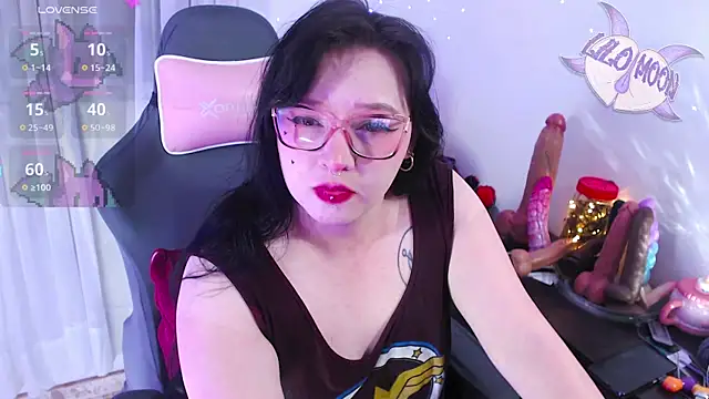 LiloMoon69 online show from April 14, 2:55 am