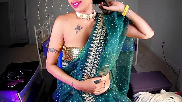 Ravishing Roma online show from July 27, 6:49 pm