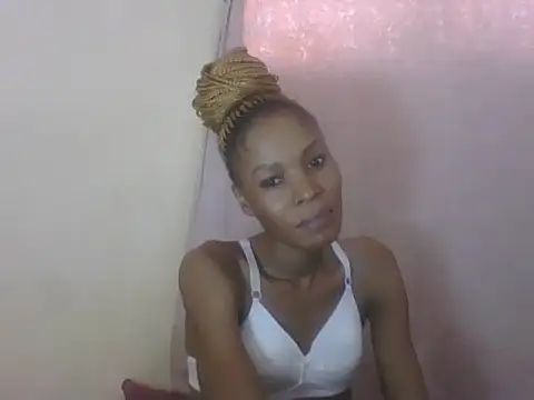 Sweetpetite254 online show from July 13, 8:15 am