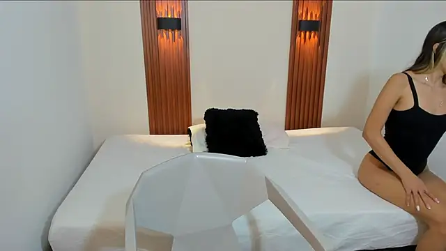 AliceRoss0 online show from December 4, 8:42 pm