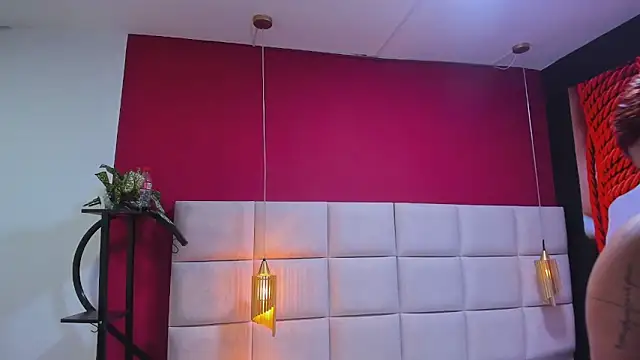 Amberluy online show from April 17, 7:49 pm