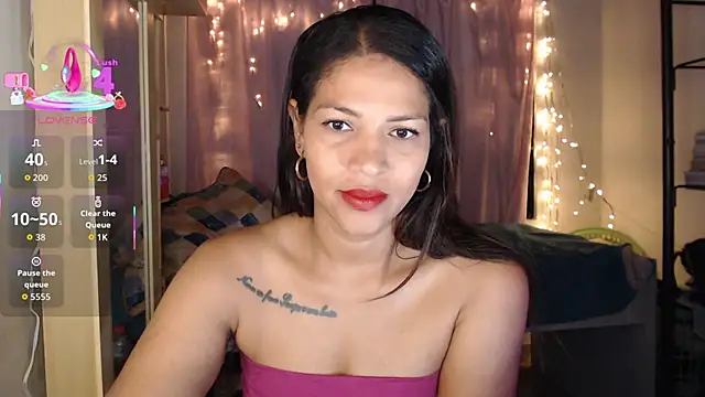 Snapshot of makennaa_ chatting on October 16, 10:18 am makennaa online show from October 16, 10:18 am