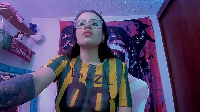 Lucyfx666 online show from June 3, 8:36 pm
