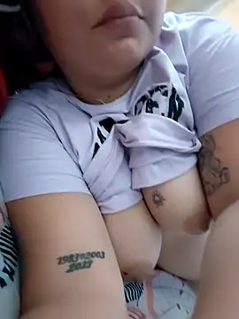 Snapshot of leoytessa_10 chatting on October 28, 1:06 pm leoytessa 10 online show from October 28, 1:06 pm