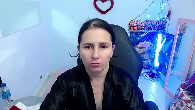 victoria jones online show from December 16, 5:52 pm