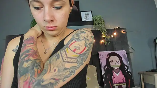 AmbarHills 1 online show from April 21, 11:39 am