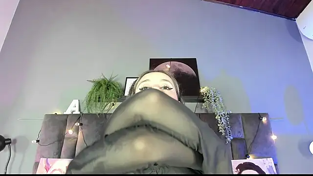 AmbarHills 1 online show from February 22, 11:55 am