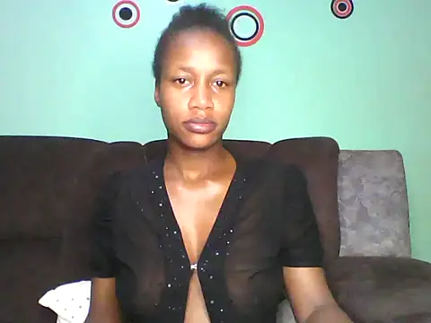 Snapshot of prettysonnie chatting on October 18, 1:30 am prettysonnie online show from October 18, 1:30 am