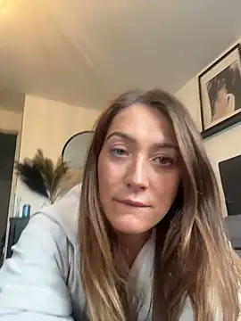 Pollypearson online show from December 1, 12:19 pm