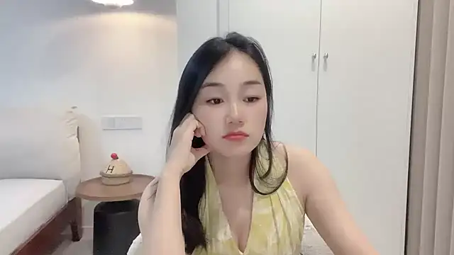 cloud8822 online show from June 29, 1:22 pm