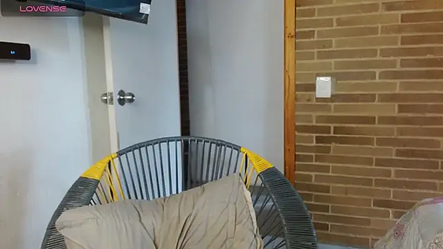 helenacyruss online show from November 14, 6:52 pm