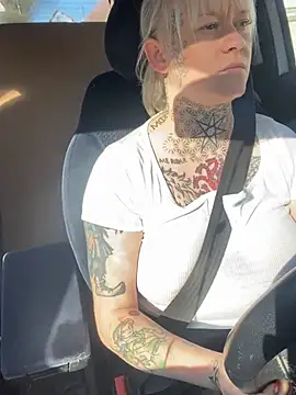 poussichienne online show from March 2, 9:05 am