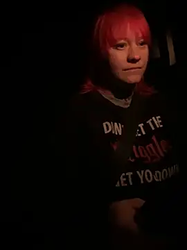 poussichienne online show from May 9, 2:13 am
