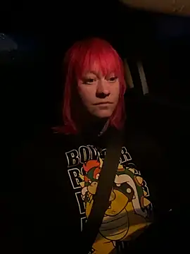 poussichienne online show from May 18, 3:16 am