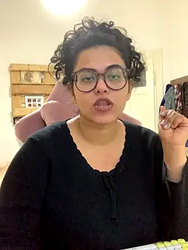 Curvydesifromgermany online show from November 24, 2:41 pm