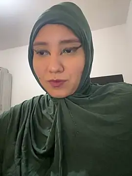 hannahayat online show from October 14, 9:06 pm