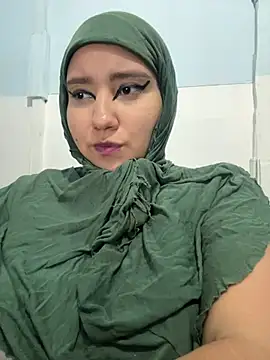 hannahayat online show from July 16, 7:07 pm