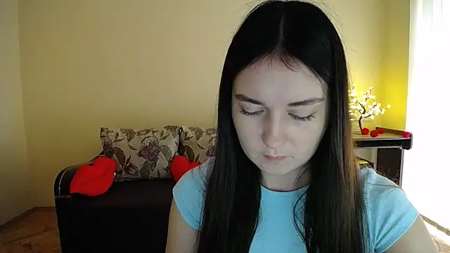 Pretty shy online show from July 28, 9:18 am