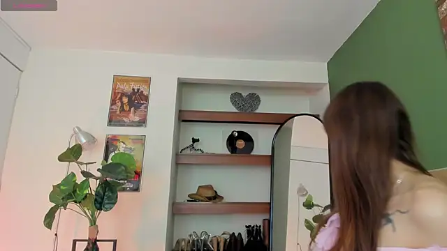 iriiina veneno online show from July 2, 12:32 am