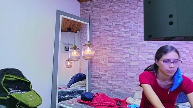 nextdoor fantasy1 online show from April 15, 4:13 am