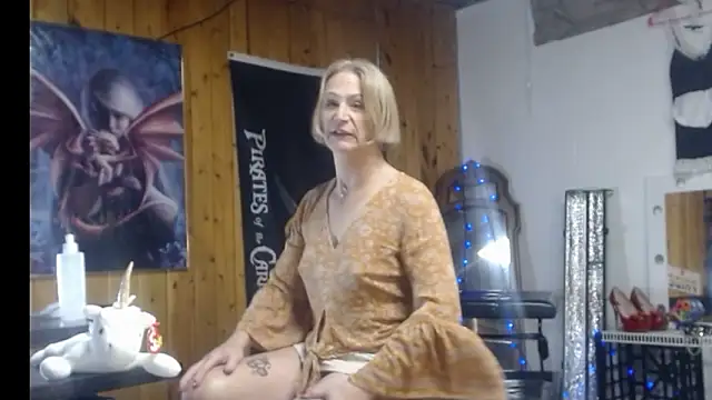 JamieBottoms online show from March 13, 12:50 pm