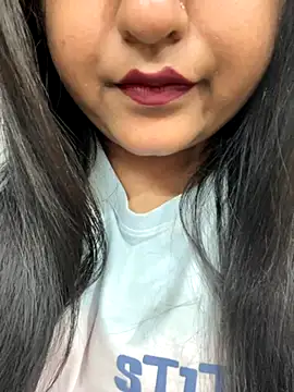 smile pretty online show from October 11, 9:17 pm