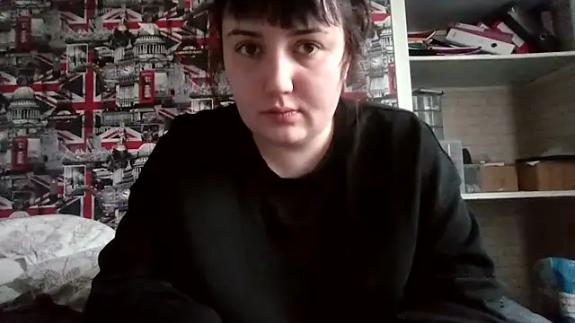 Snapshot of Lynylou chatting on October 19, 1:46 pm Lynylou online show from October 19, 1:46 pm