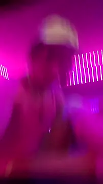 gurlnips online show from March 3, 9:48 am