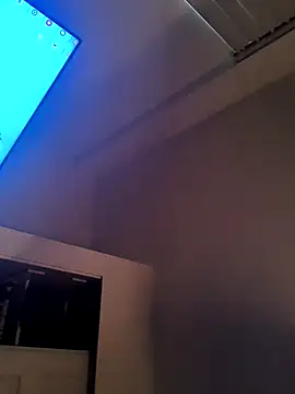 gurlnips online show from February 7, 10:57 pm