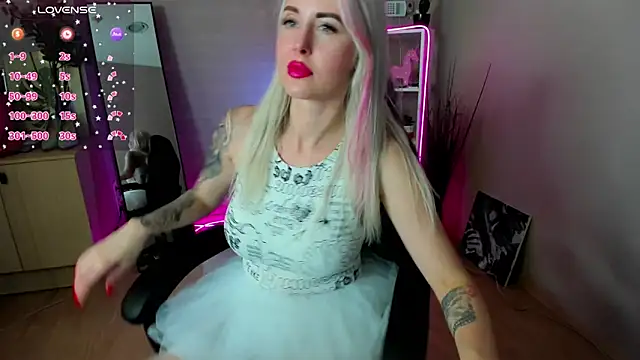 Mermaid N online show from April 7, 5:31 am