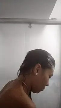 Tiphanydirty3 online show from April 15, 11:16 pm