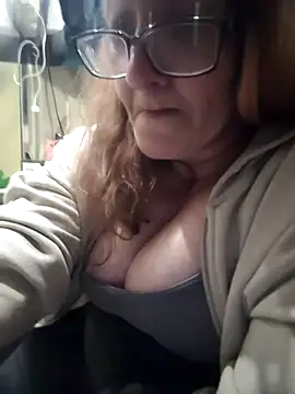 Snapshot of ILUV2TUCHMYKITTY chatting on October 14, 2:08 pm ILUV2TUCHMYKITTY online show from October 14, 2:08 pm