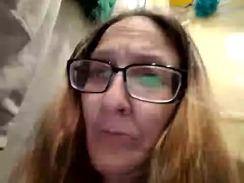 Snapshot of ILUV2TUCHMYKITTY chatting on September 15, 1:30 pm ILUV2TUCHMYKITTY online show from September 15, 1:30 pm